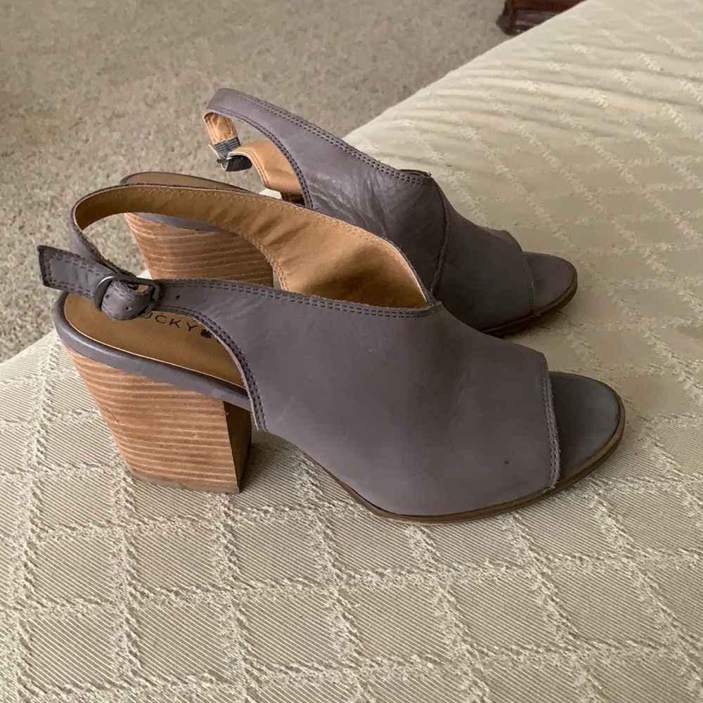 Lucky Brand Grey heel sandals